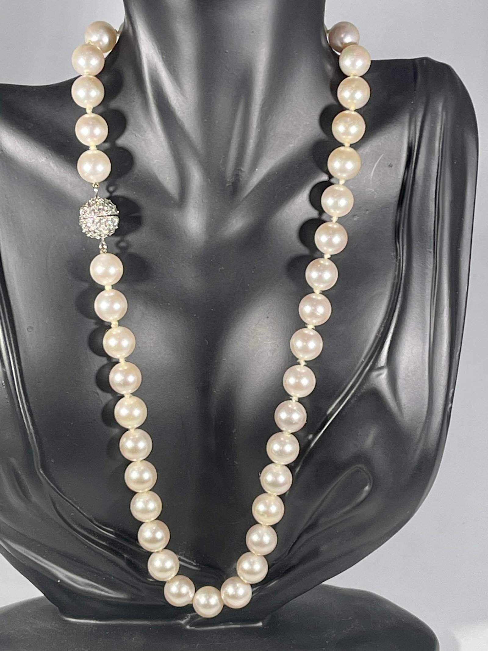 41 Round Akoya Pearls Strand Necklace Set in Metal Ball Clasp - 11