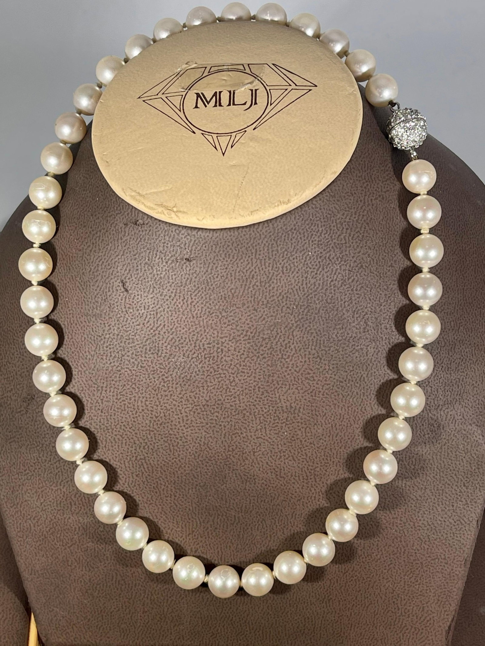 41 Round Akoya Pearls Strand Necklace Set in Metal Ball Clasp - 3