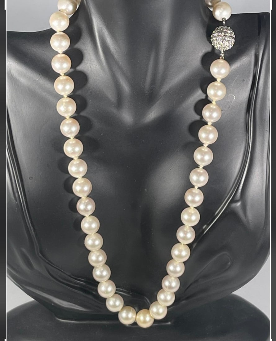 41 Round Akoya Pearls Strand Necklace Set in Metal Ball Clasp - 7