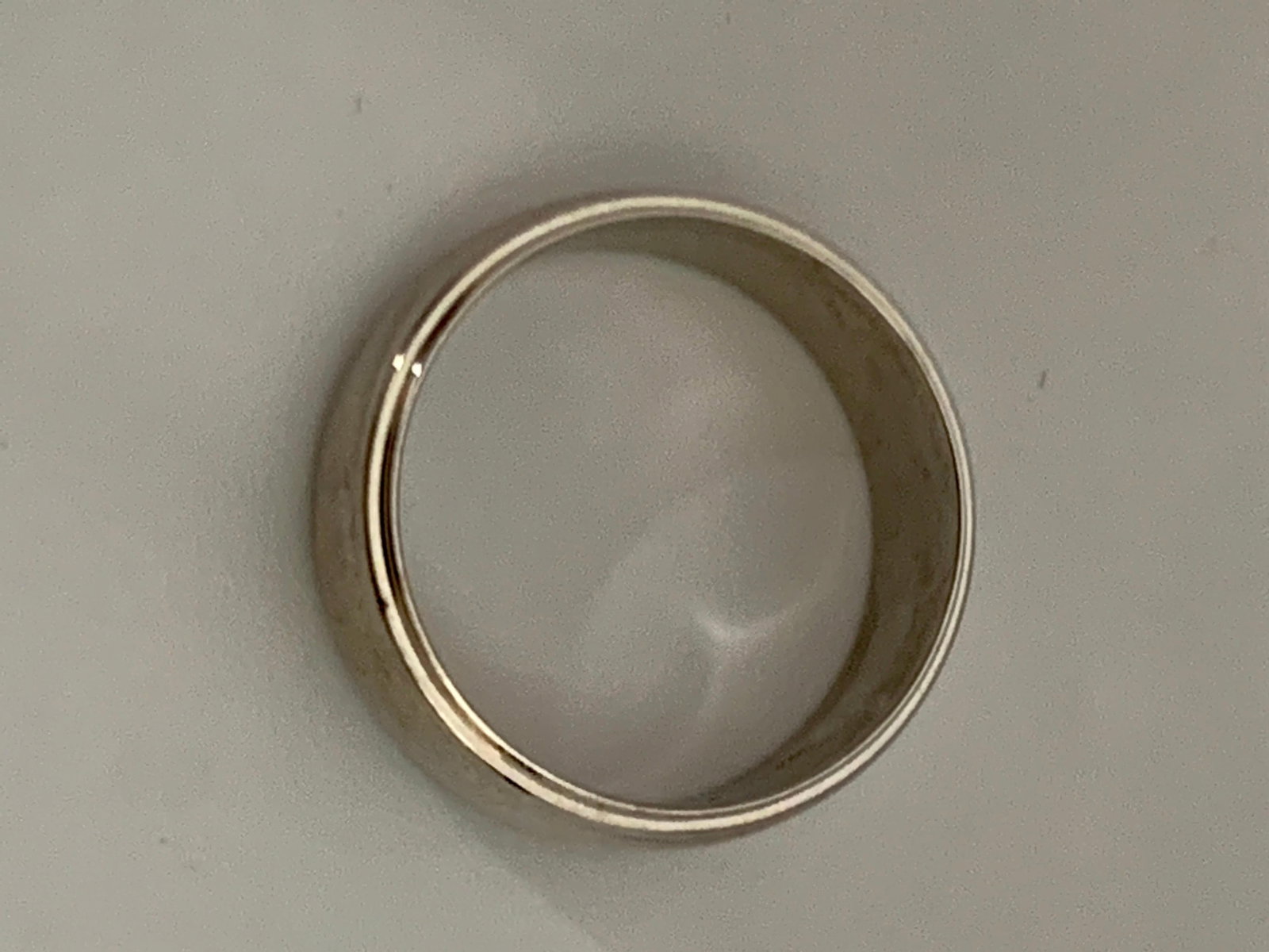 14 Karat White Gold Half Round Edge Wedding Band, Estate - 4