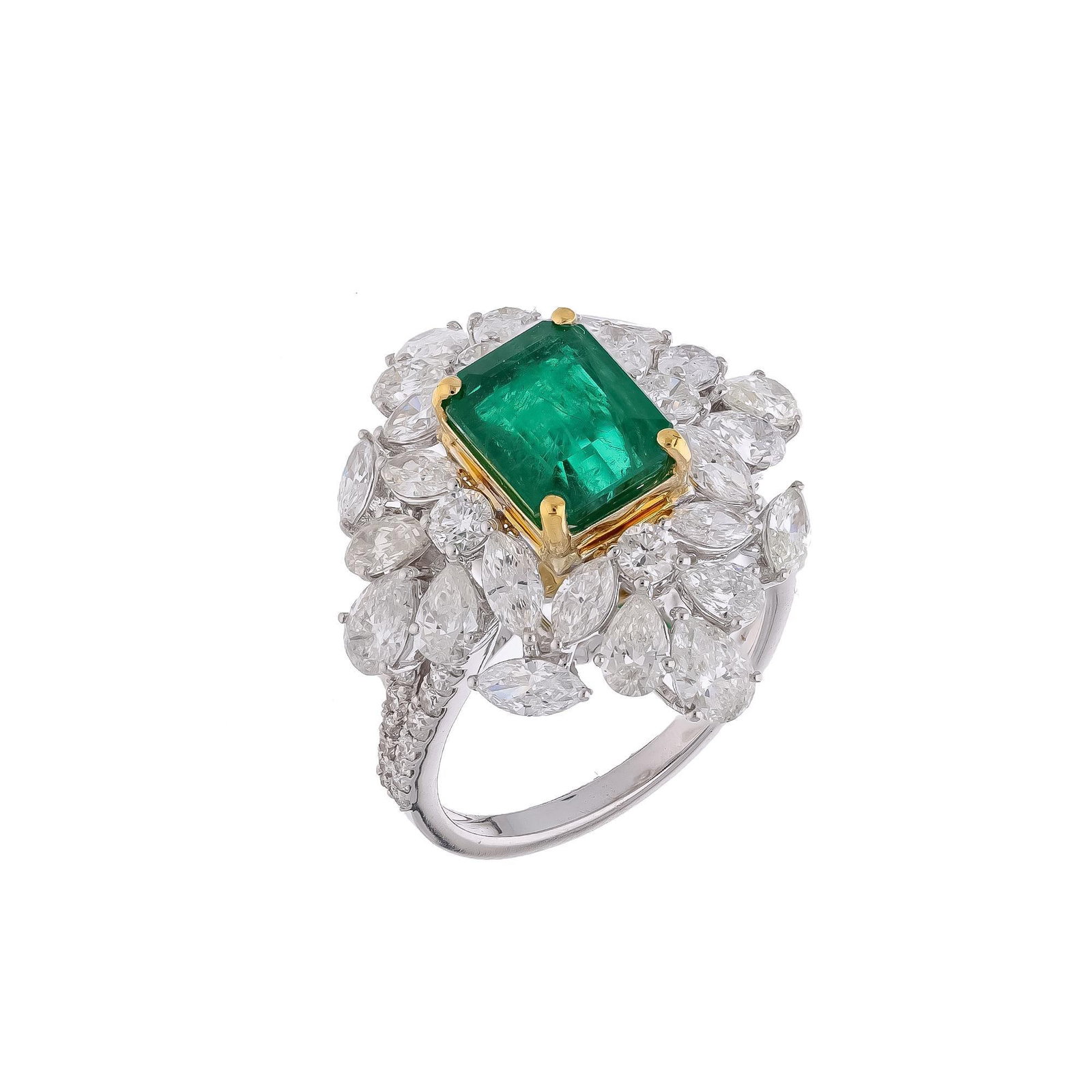 Natural Zambian Emerald Ring with Diamonds and 18k Gold - 3