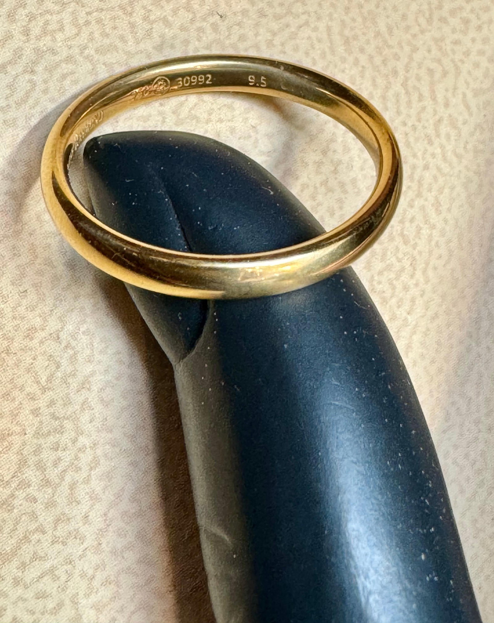 18 Karat Yellow Gold Half Round Classic Wedding Band Solid Ring, Briony Raymond - 10