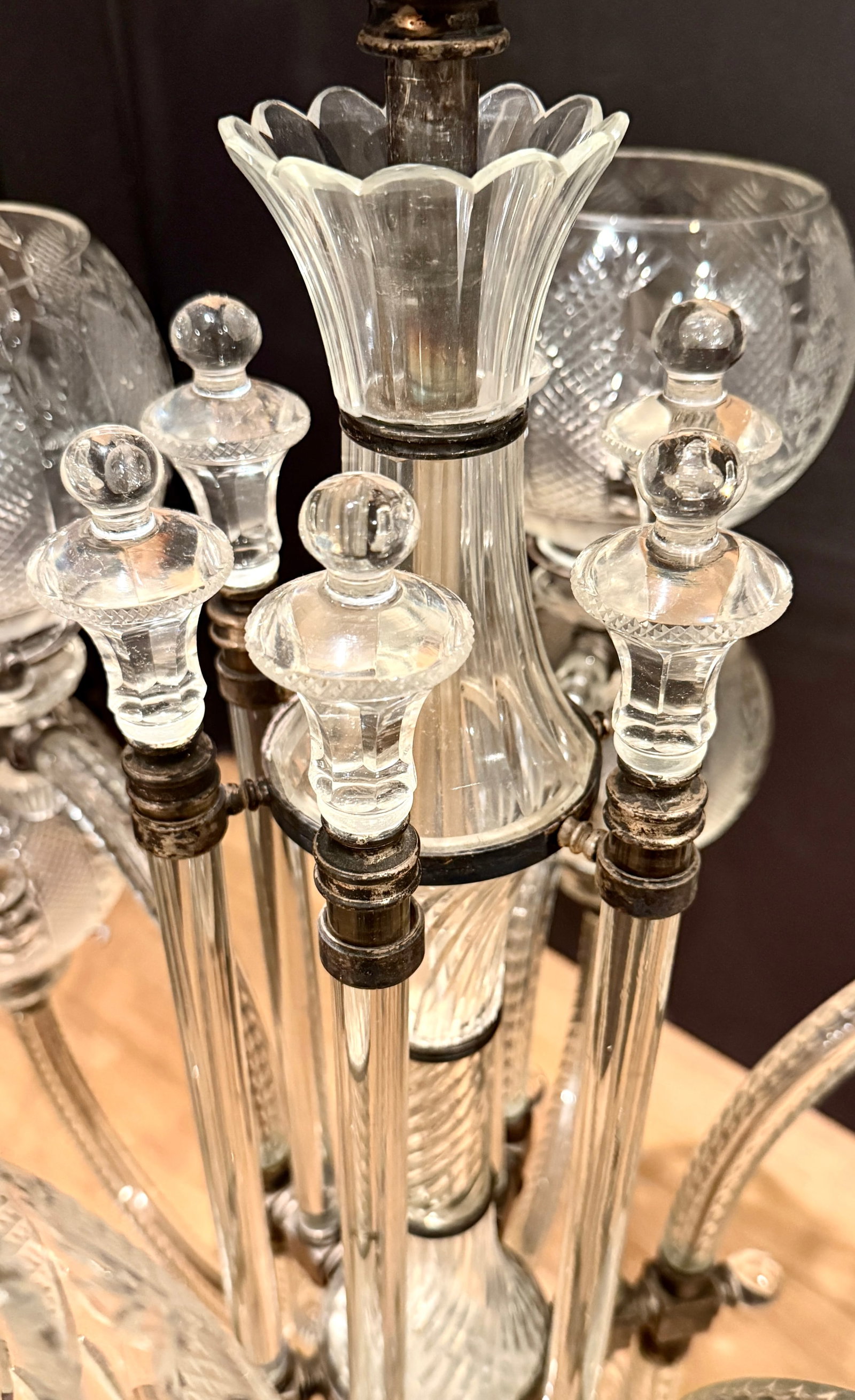 Early 20th Century Exquisite F. & C. Osler Style 12-Light Cut-Glass Chandelier - 7