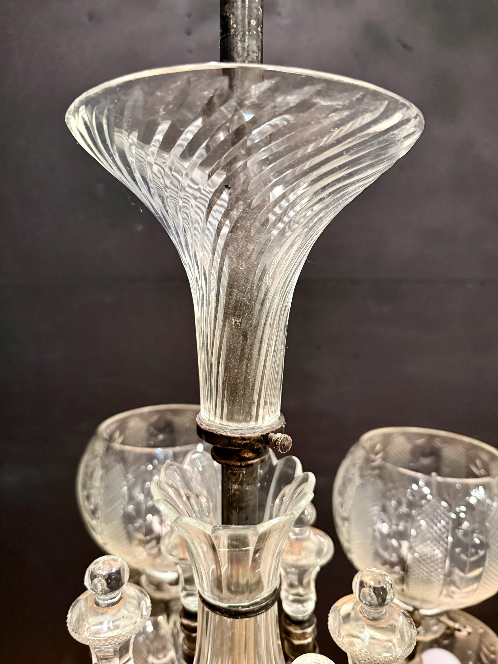 Early 20th Century Exquisite F. & C. Osler Style 12-Light Cut-Glass Chandelier - 8