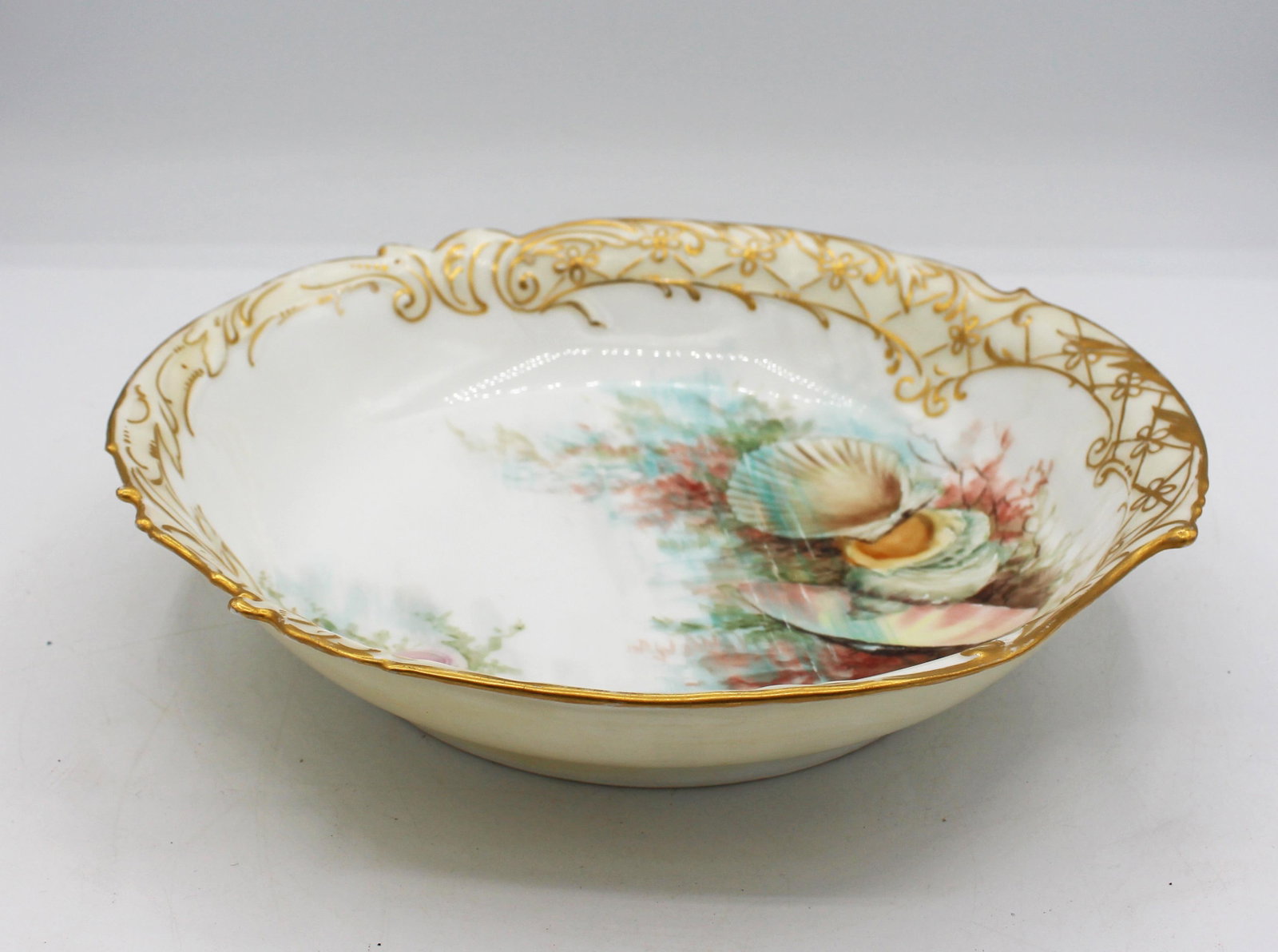 1891-1911 French Limoges Porcelain Shell Form Bowl - 2