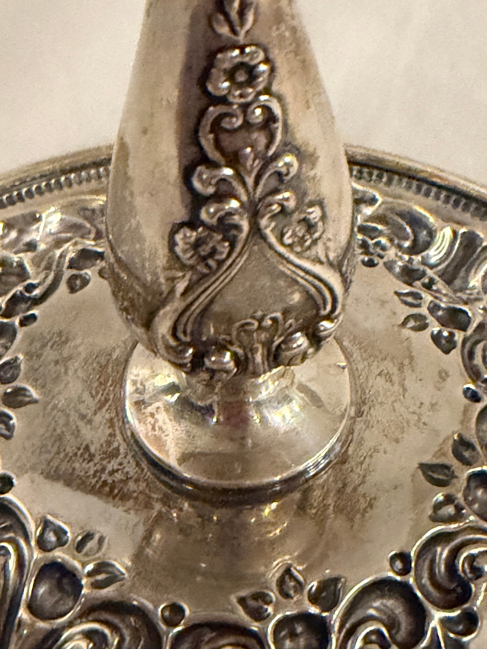 Antique Frank M. Whiting Footed Sterling Silver Dish With Floral Design - 6