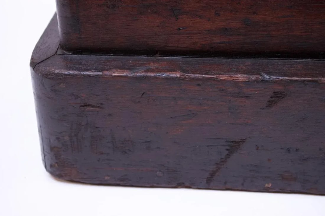 20th Century American Hand Carved Two-Tier Collector's Chest - 12