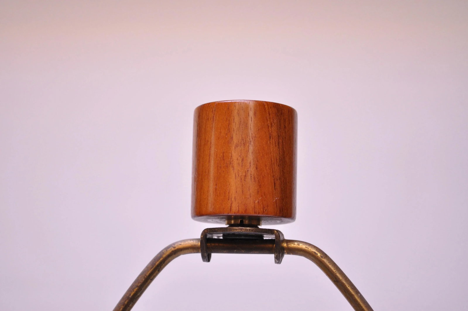 Large Gordon and Jane Martz Walnut and Ceramic Table Lamp with Finial - 10