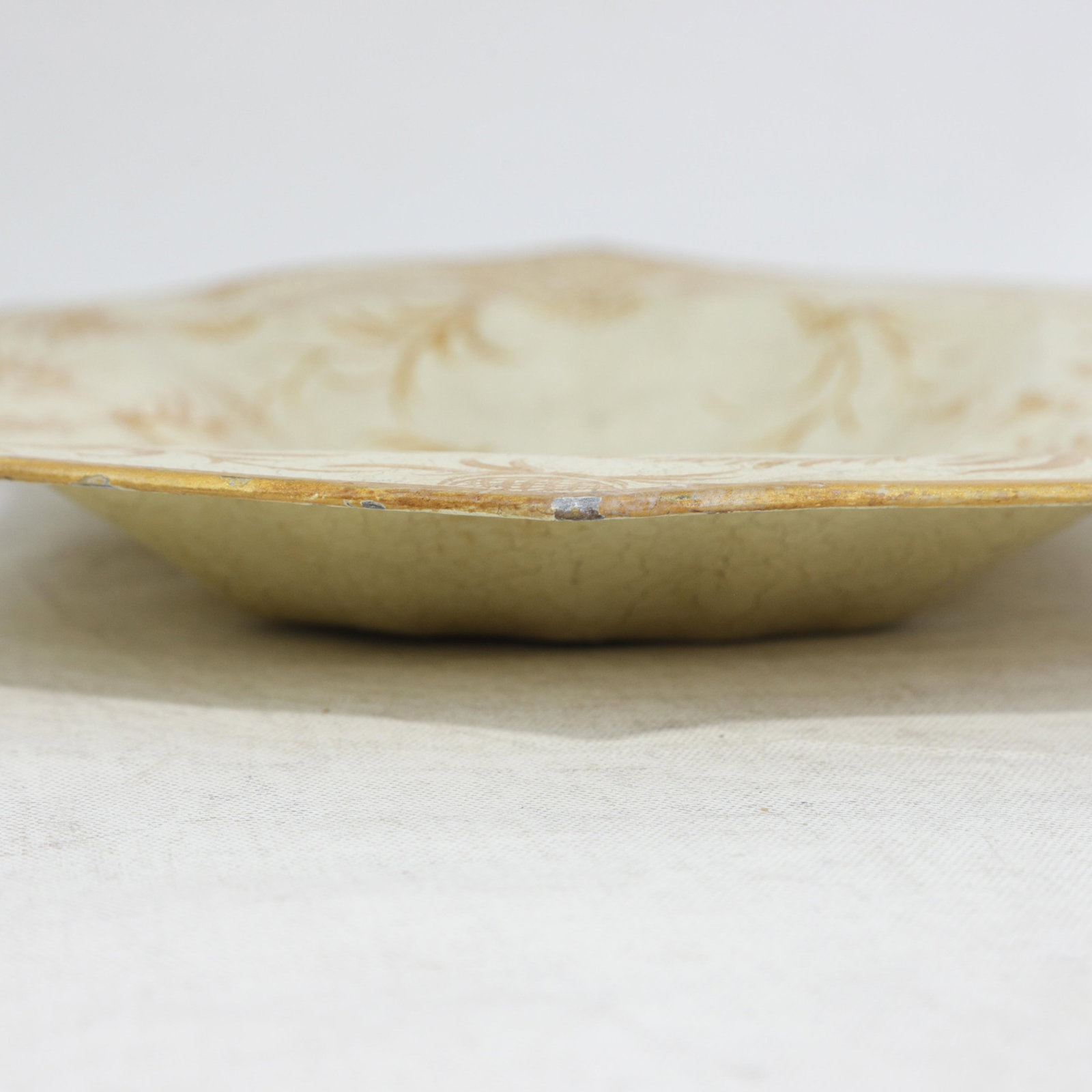Vintage Hand Painted Tole Tray Cream With Dog and Sunflower Motif Scalloped Serving Tray - 9