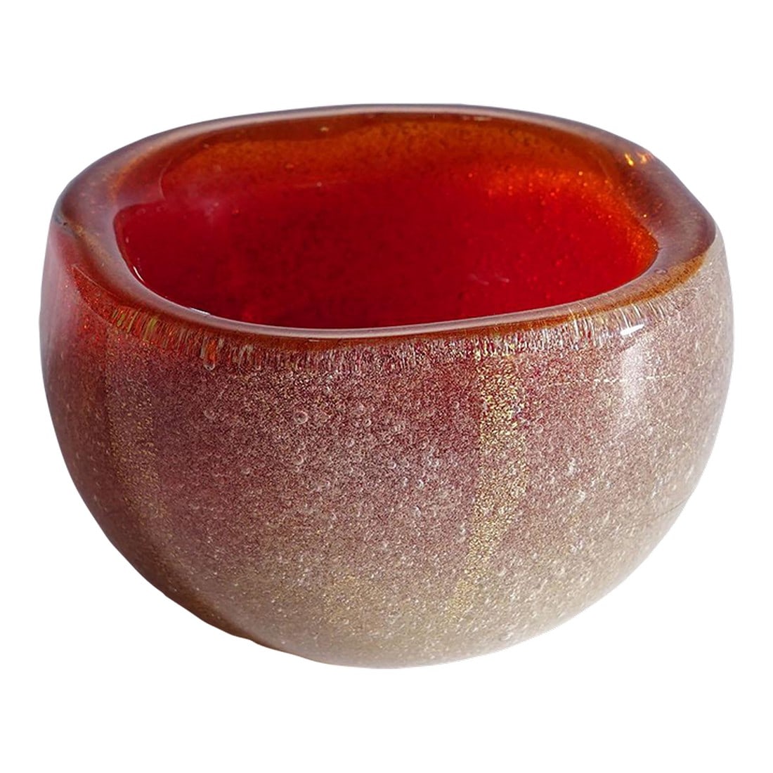 Vetro Sommerso Bowl by Carlo Scarpa for Venini Murano Ca. 1930s: Vetro Sommerso Bowl by Carlo Scarpa for Venini Murano ca. 1930s A vetro sommerso bollicine bowl designed by Carlo Scarpa ca. 1936. Manufactured by Venini Murano Venice in the 1930s. Thick ruby red