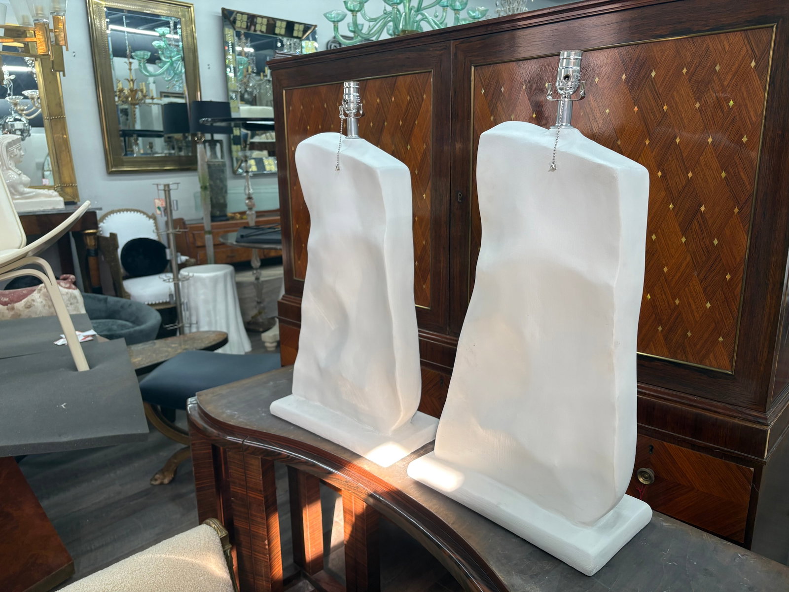 1950s Pair of French Modern Plaster Lamps - 4