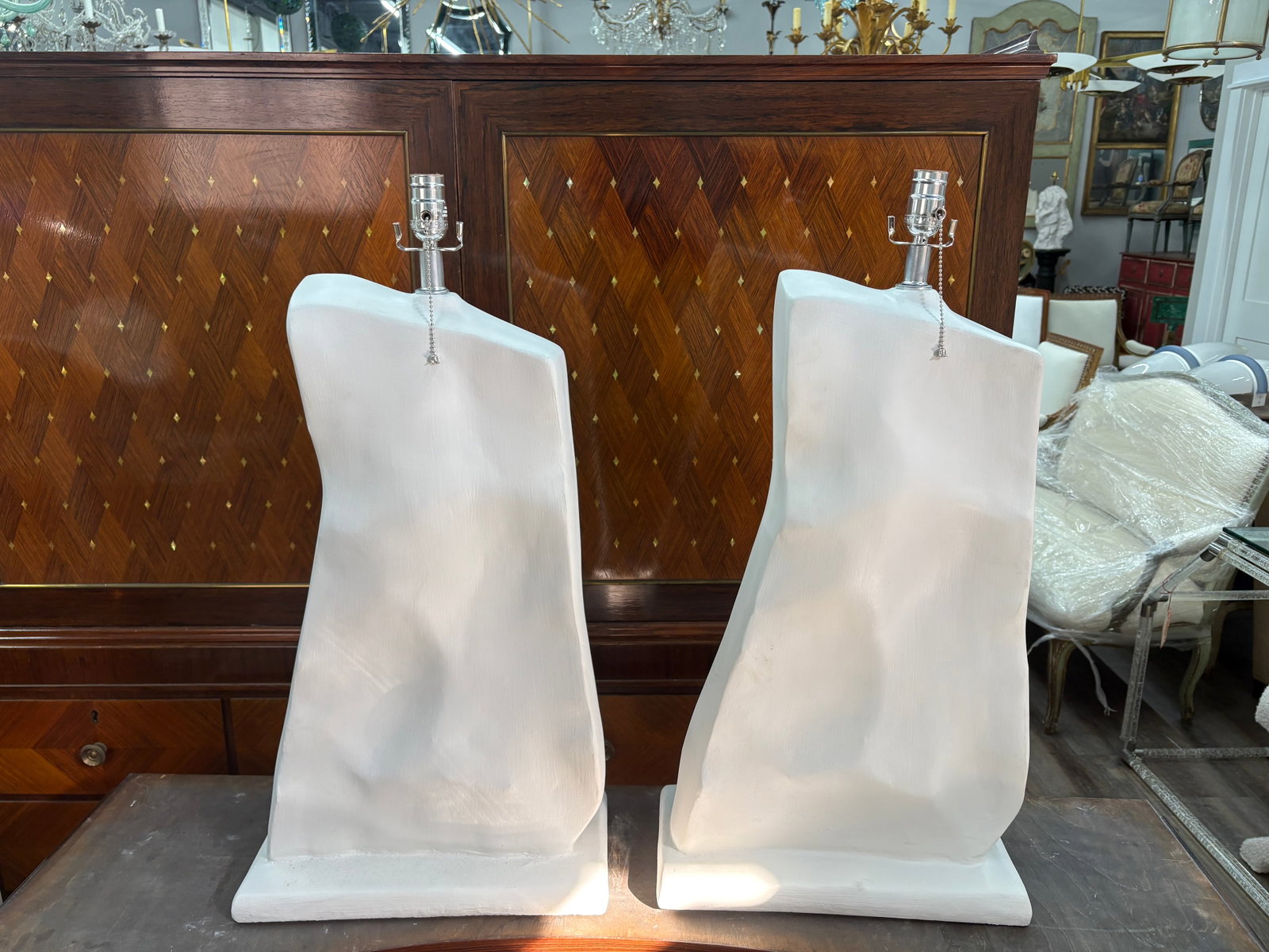 1950s Pair of French Modern Plaster Lamps - 5