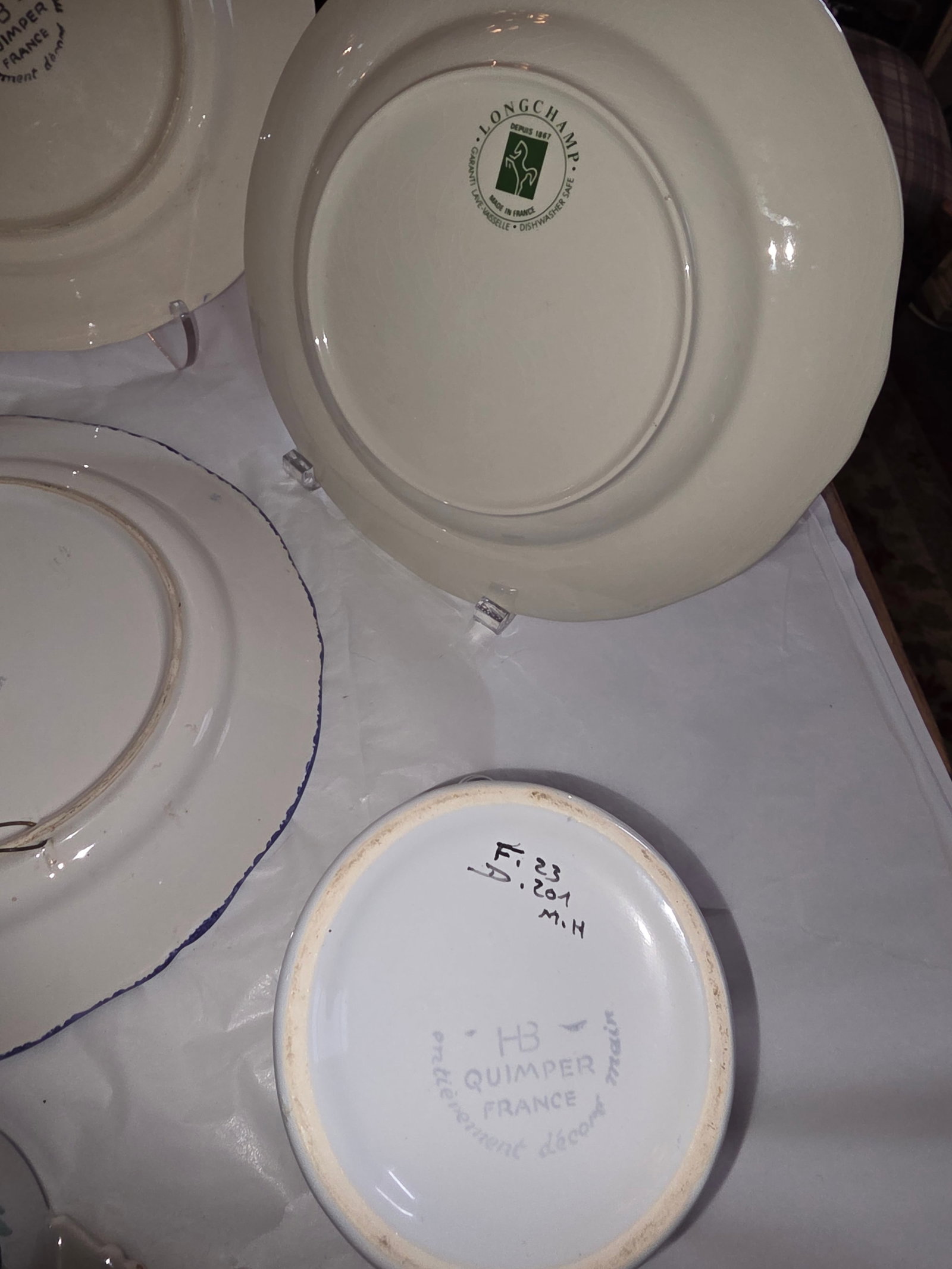 Collection of Eight Quimper French Faience Serveware Pieces - 7