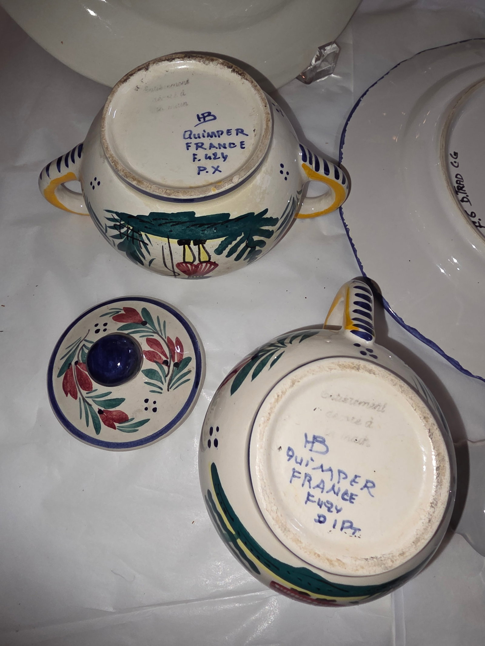 Collection of Eight Quimper French Faience Serveware Pieces - 9