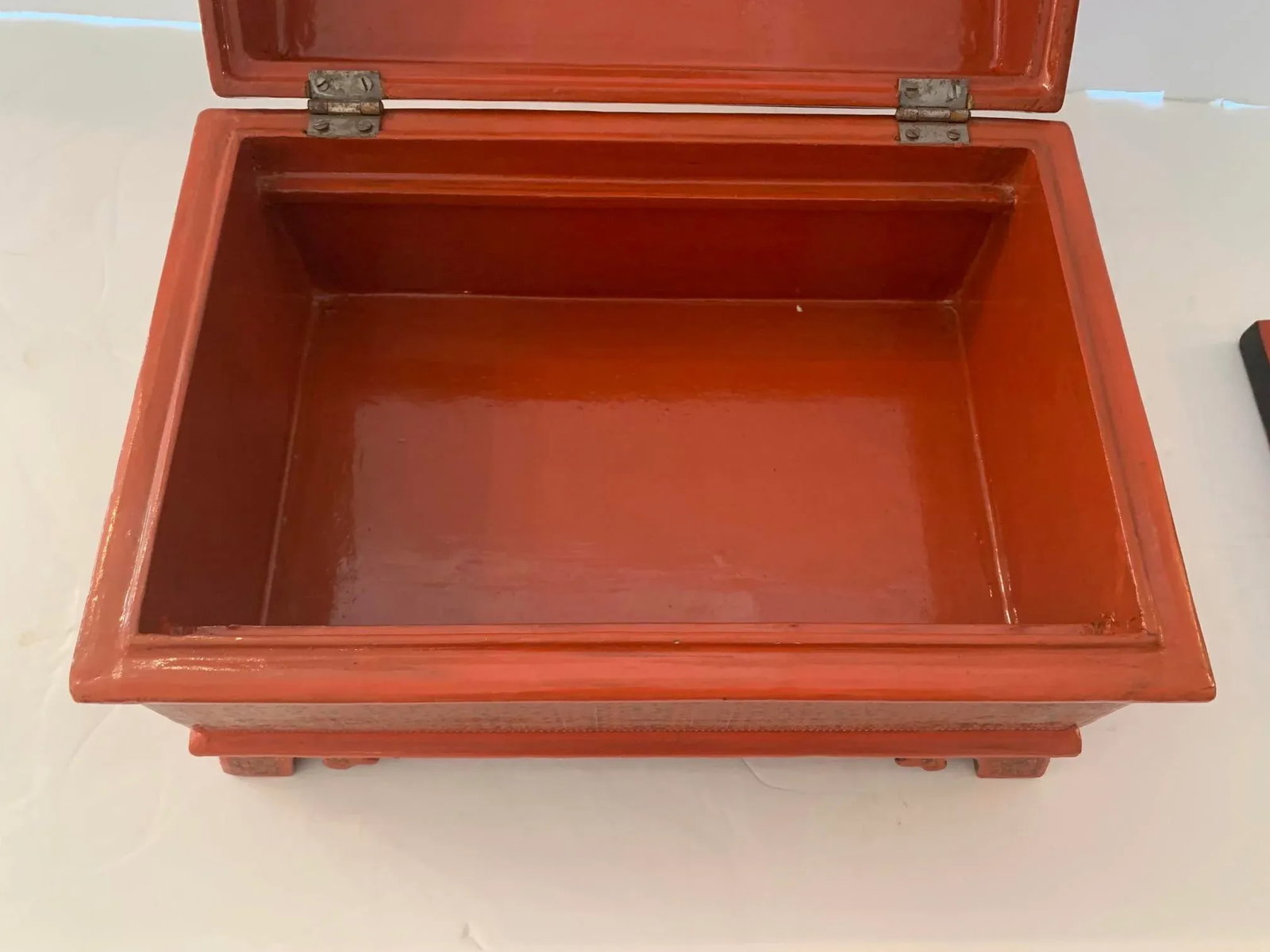 Coral Hand Painted Laquered Asian Dome Box - 4