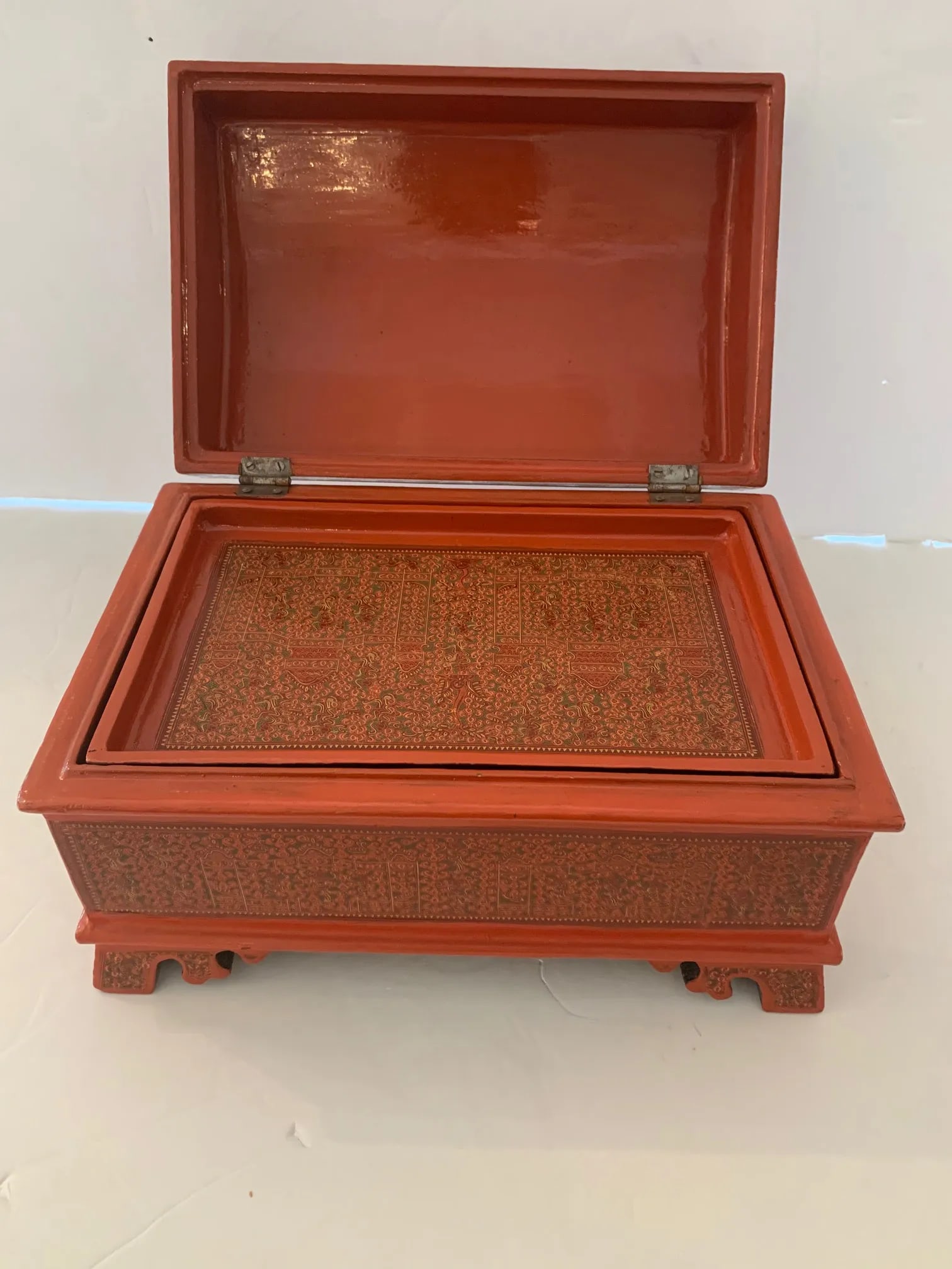 Coral Hand Painted Laquered Asian Dome Box - 5