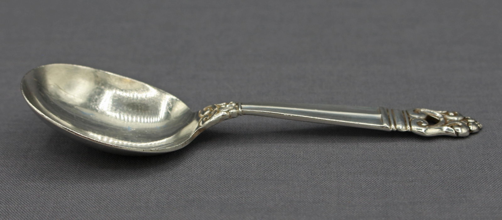Mid-20th Century Sterling Silver Baby Set "Royal Danish" by International - 5