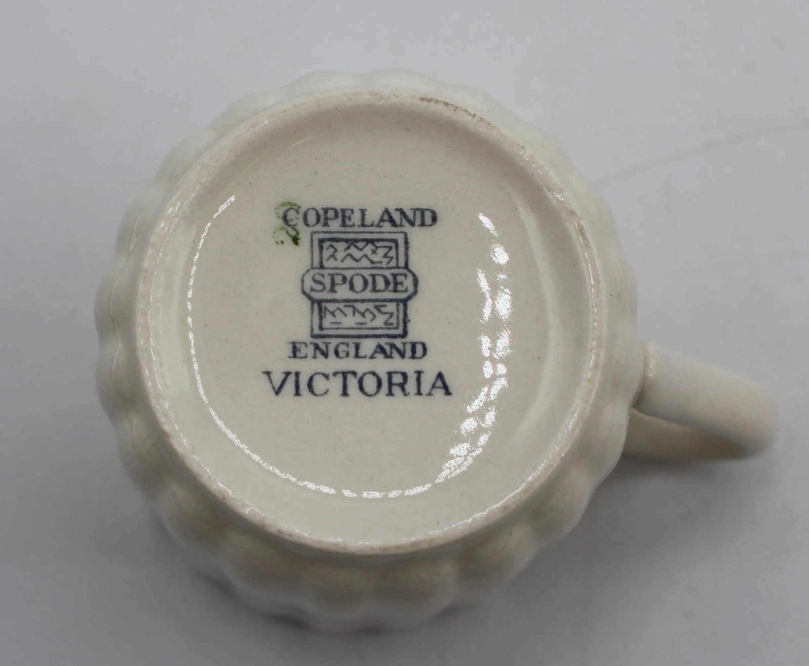 Mid-20th Century Set of 6 Demitasse Cups & Saucers - 7