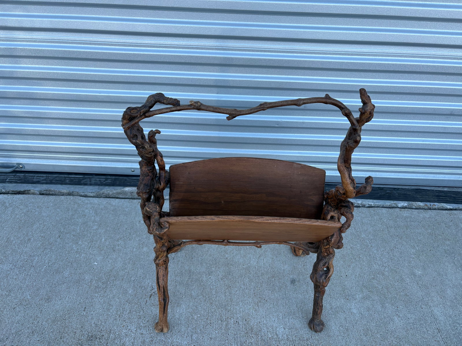 1930s French Grapevine Magazine Rack - 11