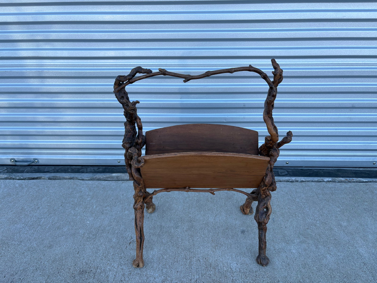 1930s French Grapevine Magazine Rack - 3