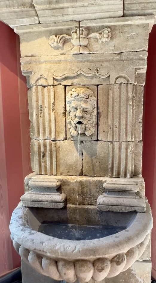 Fabulous 18th-19th Century French Carved Stone Fountain With Poseidon Bust - 4