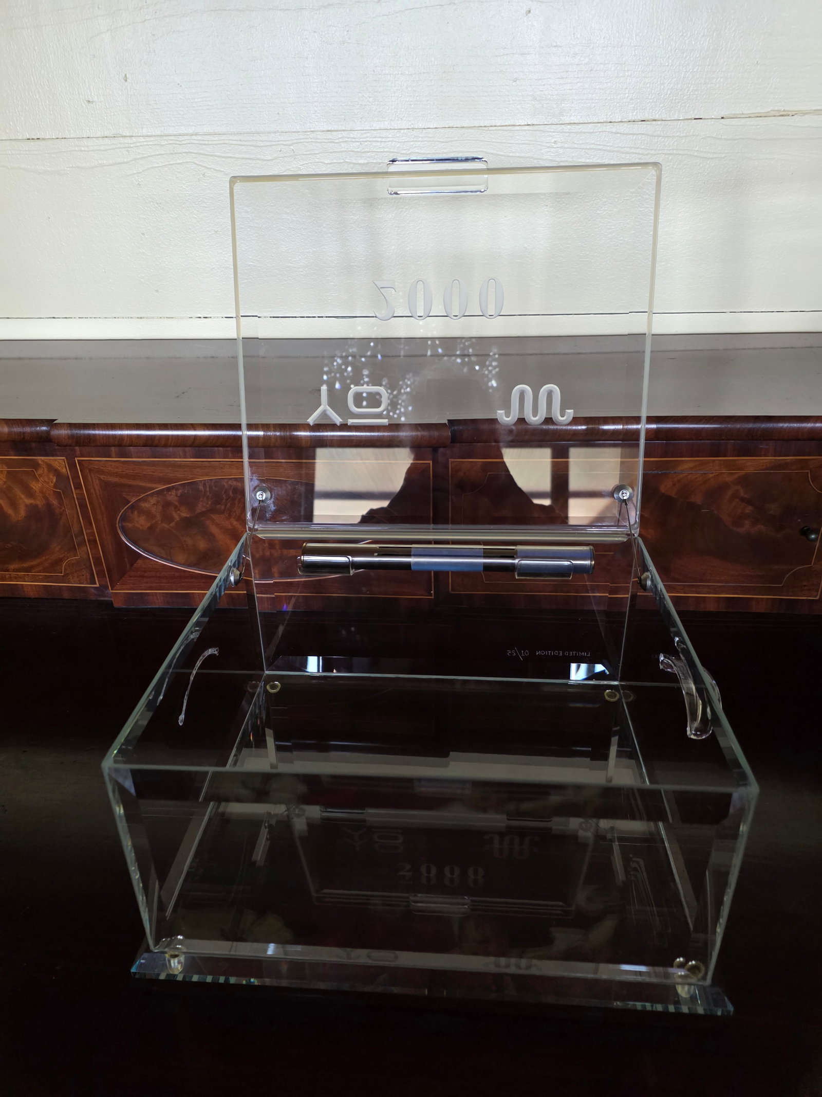 Rare King Ranch & Yo Crystal Humidor #1/25 - 3