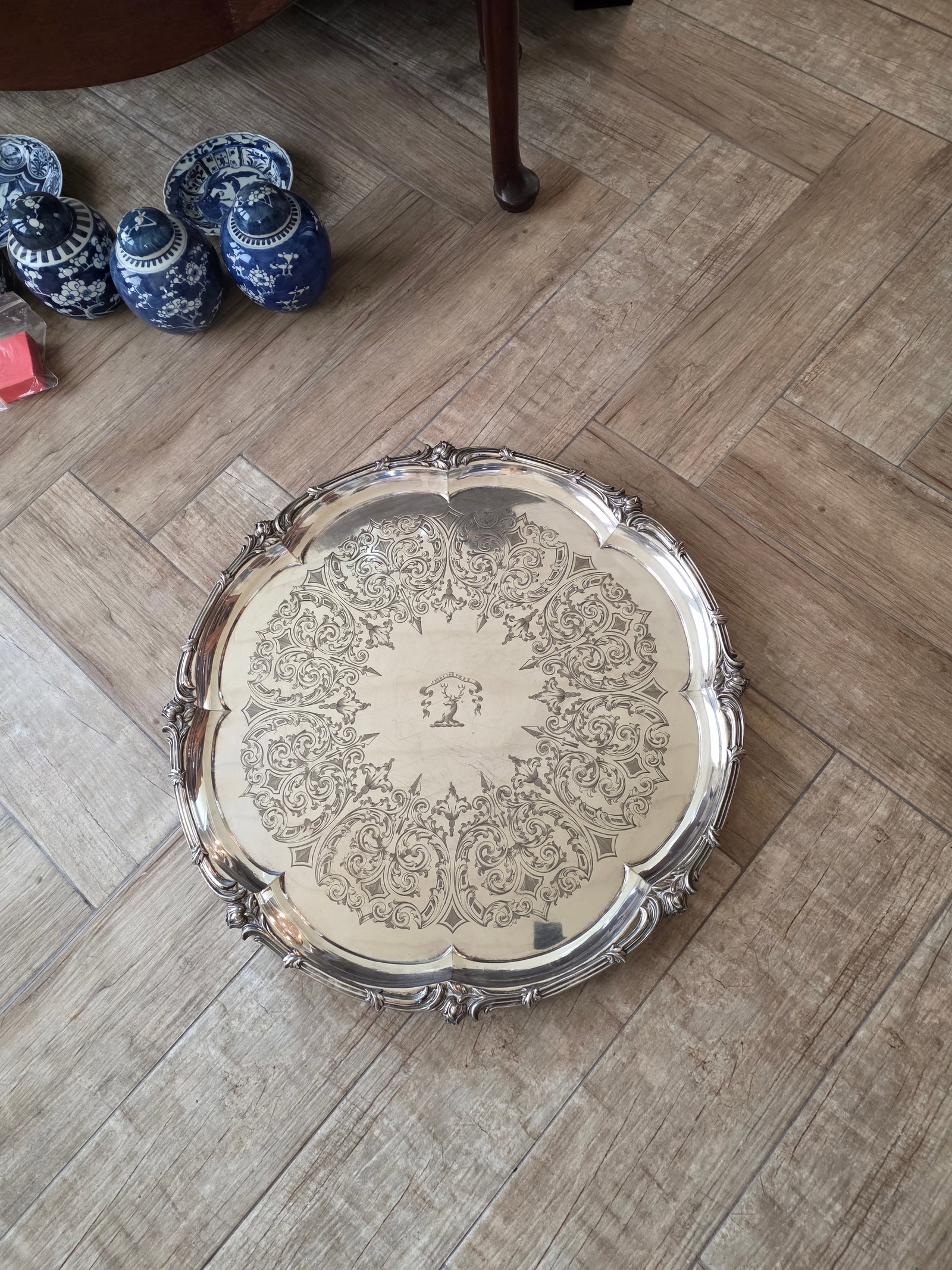 Beautiful Antique Elkington Silverplated Round Tray - 6