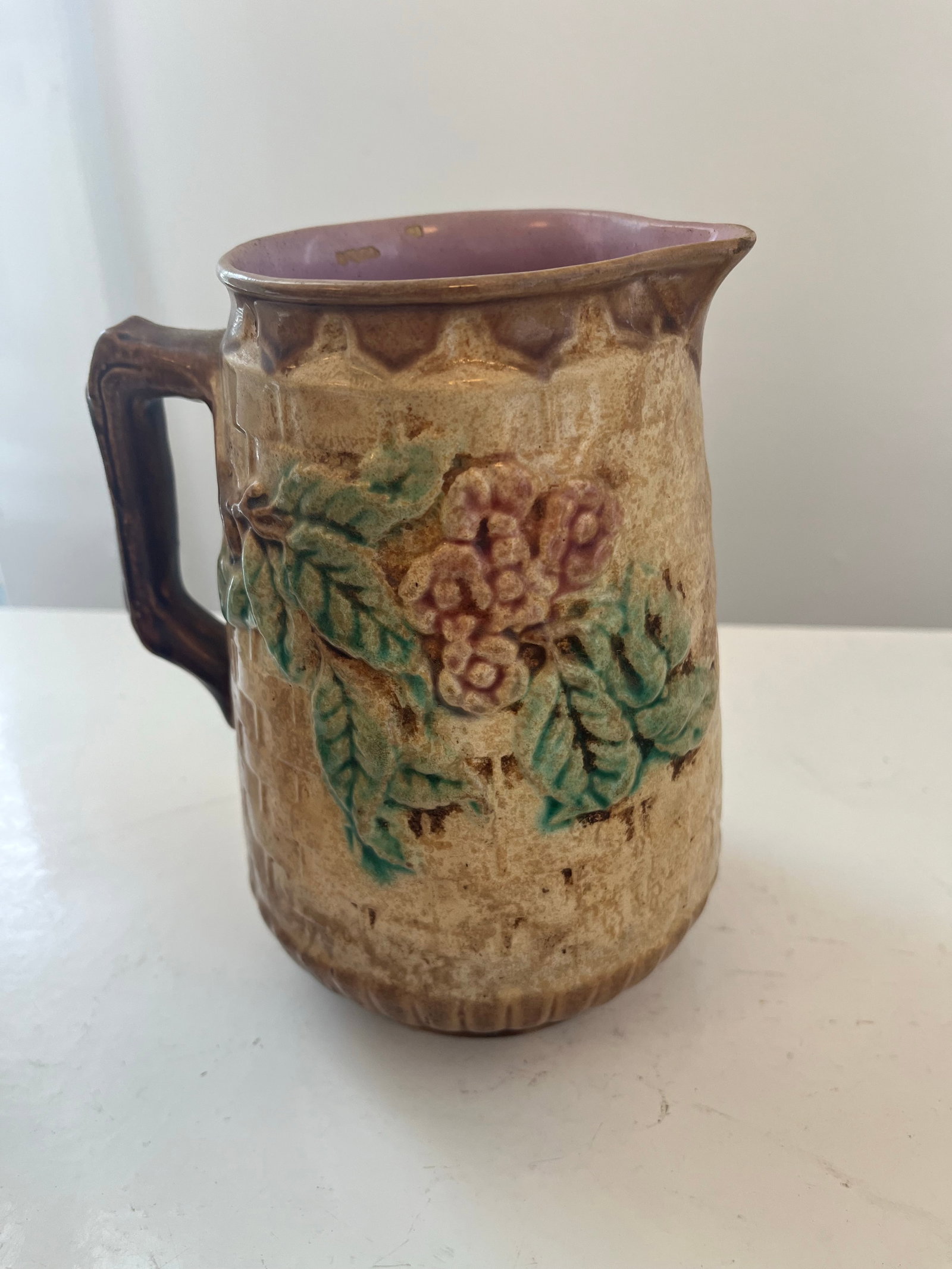 1900s Two Majolica Ceramic Pitchers - 11