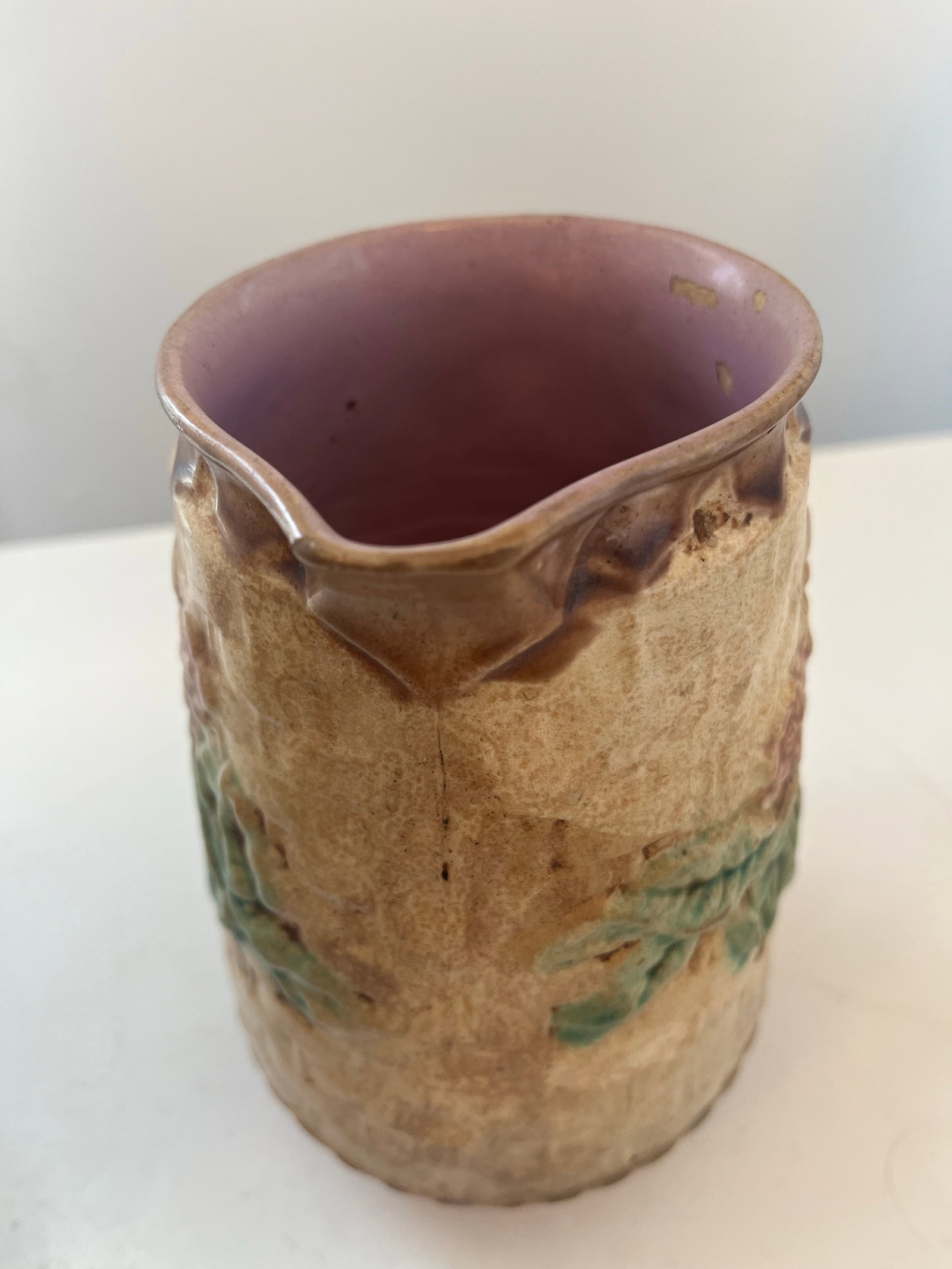 1900s Two Majolica Ceramic Pitchers - 12