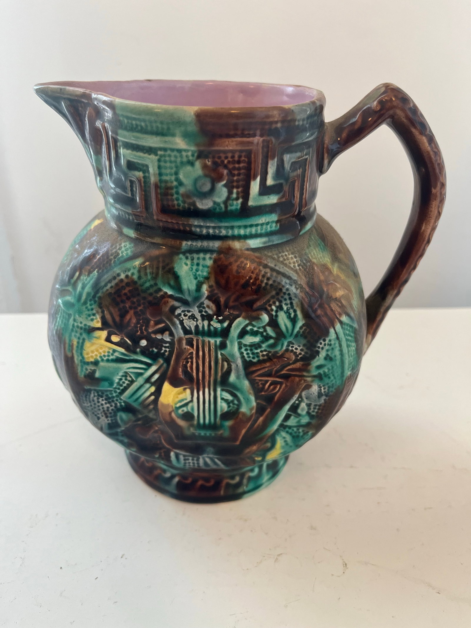 1900s Two Majolica Ceramic Pitchers - 6