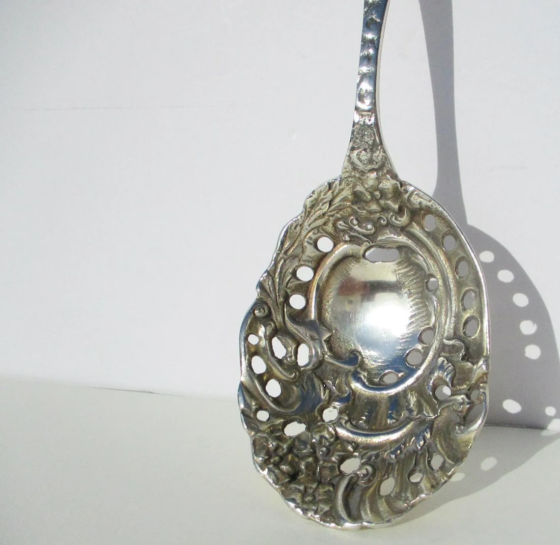 Vintage Sterling Silver Beaux Art Slotted Berry Spoon - 2