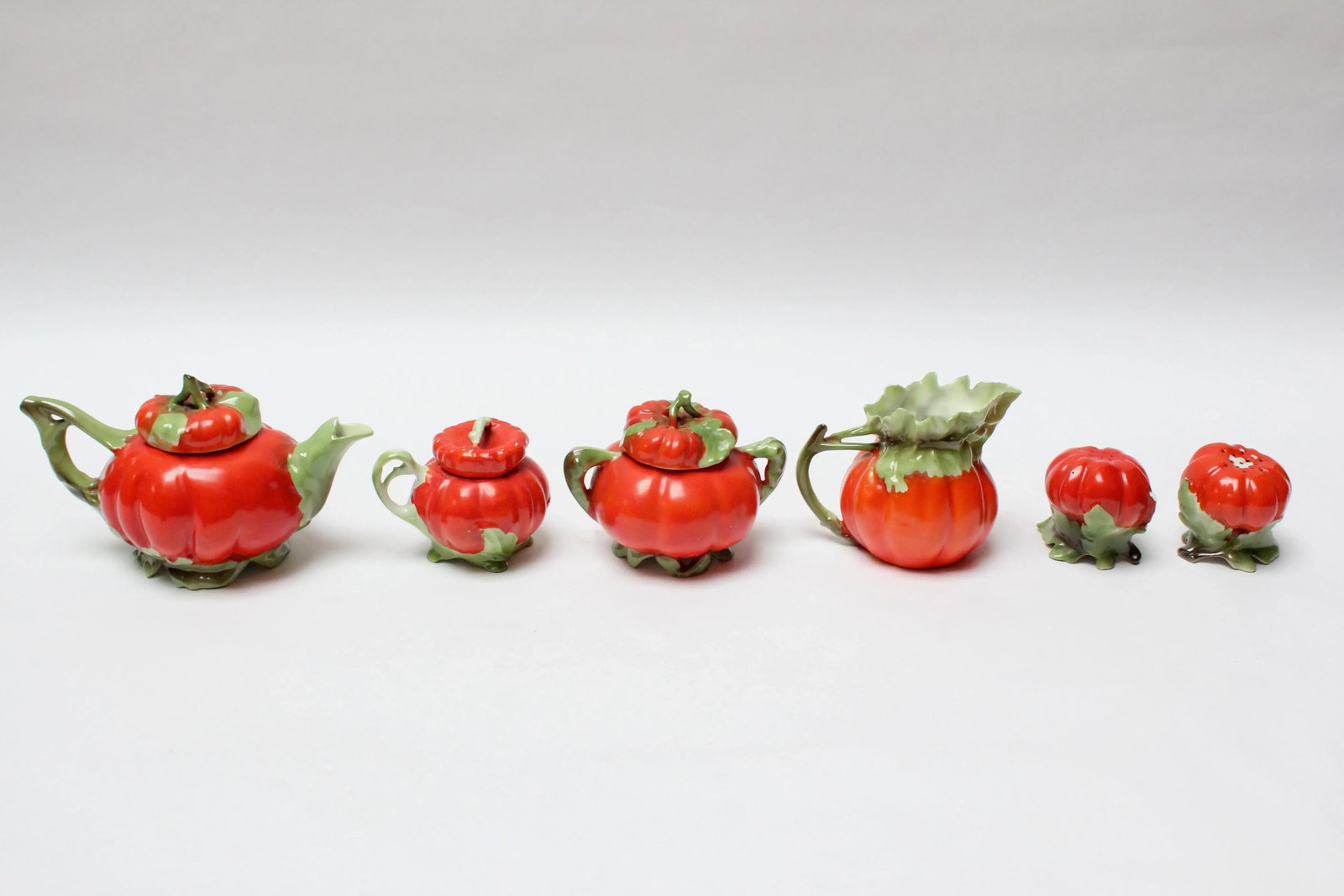 Six-Piece Royal Bayreuth Bavarian Porcelain Figural "Tomato" Tea Set - 13