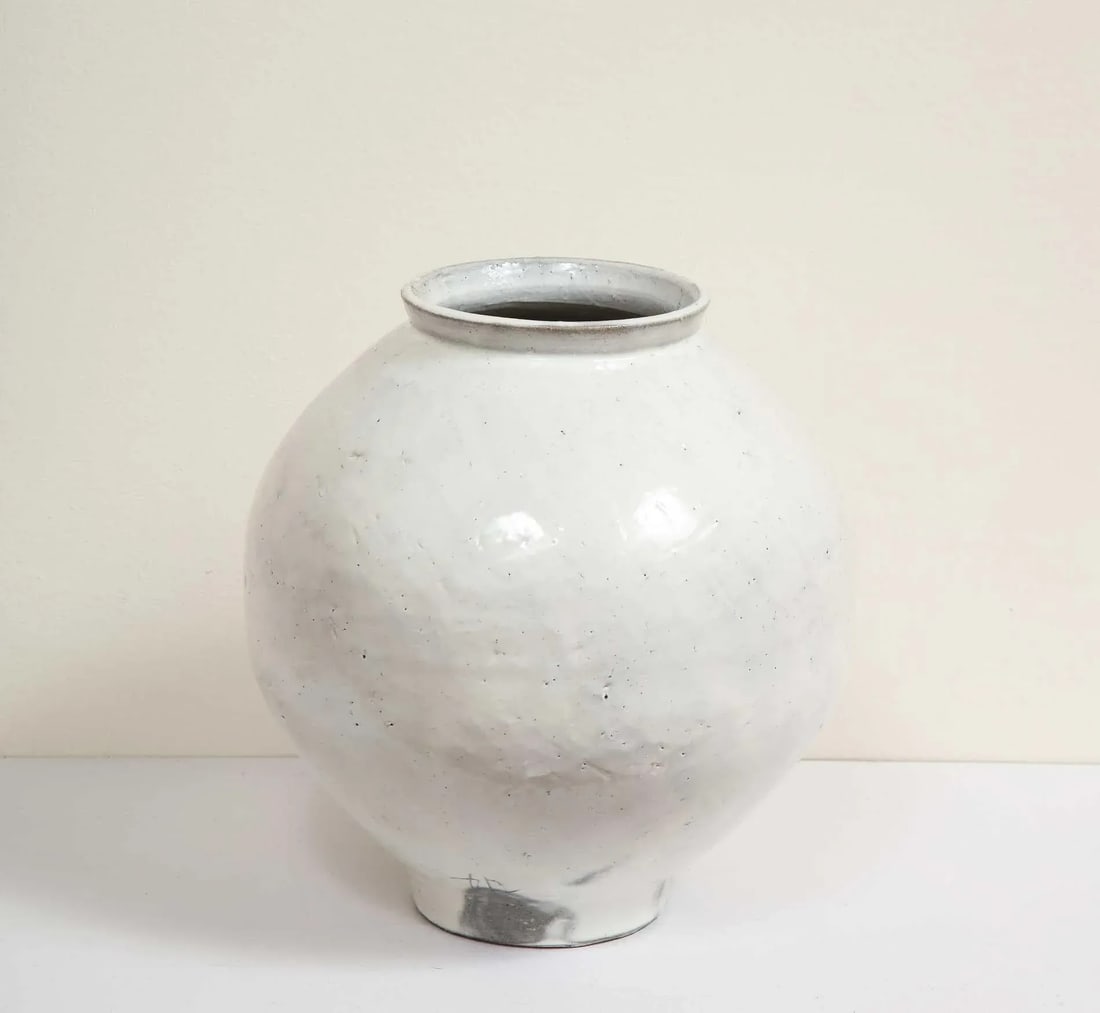 2021 "Moon Jar I" White, Hand Crafted Clay Vase by Sungwook Park (South Korea) - 12