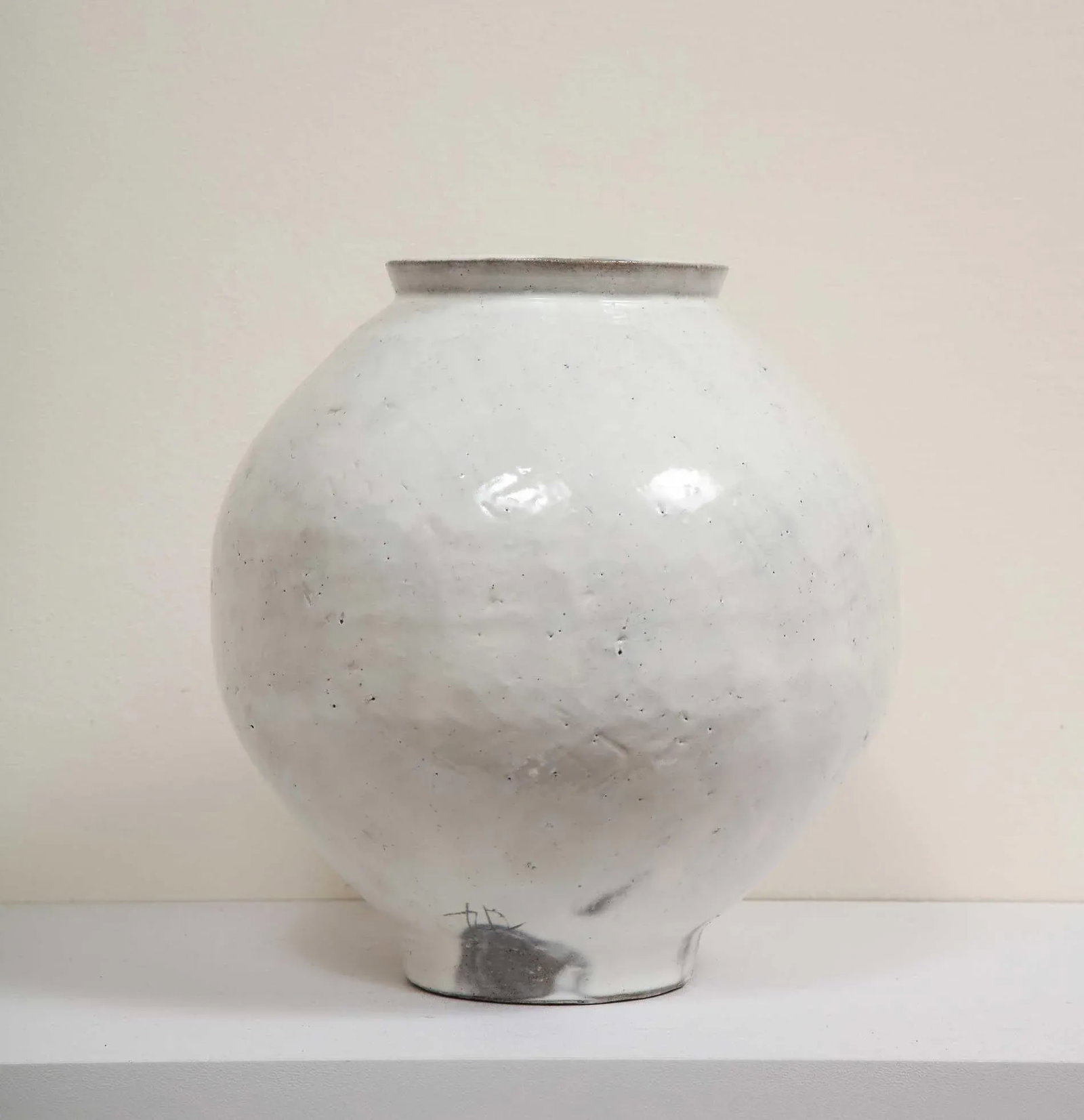 2021 "Moon Jar I" White, Hand Crafted Clay Vase by Sungwook Park (South Korea) - 3