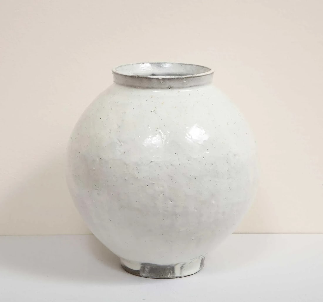 2021 "Moon Jar II" White, Hand Crafted Clay Vase by Sungwook Park (South Korea) - 5