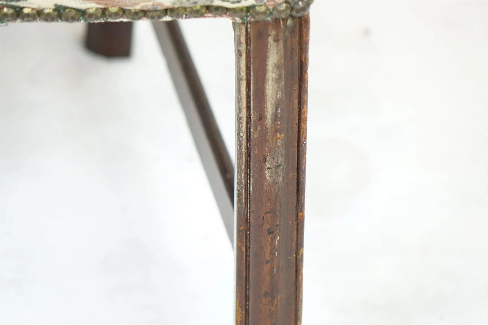 19th Century Single Cushion Chair With Elaborate Woodwork - 5