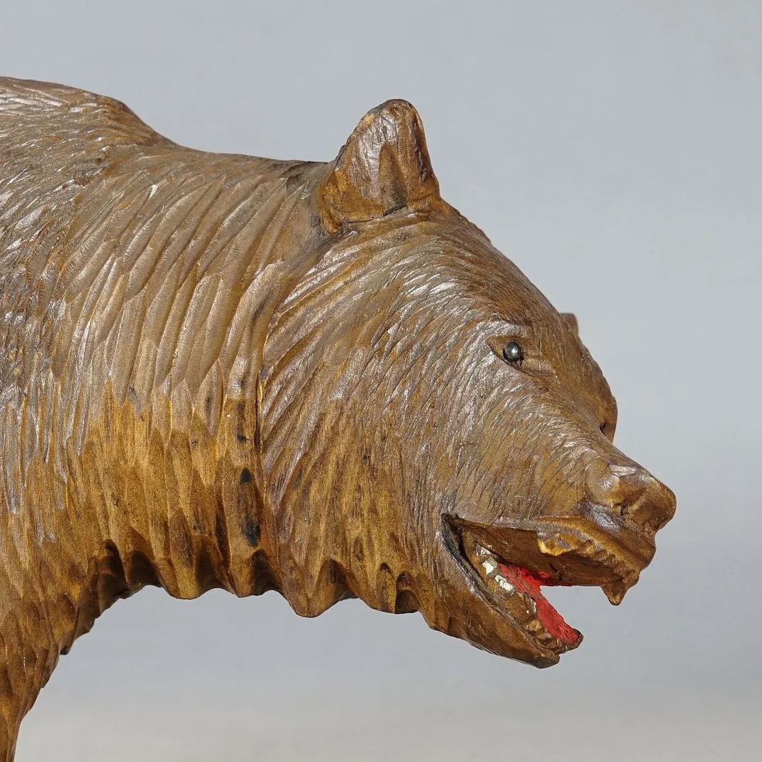 Large Vintage Wooden Strolling Bear Handcarved in Brienz Ca. 1930s - 2