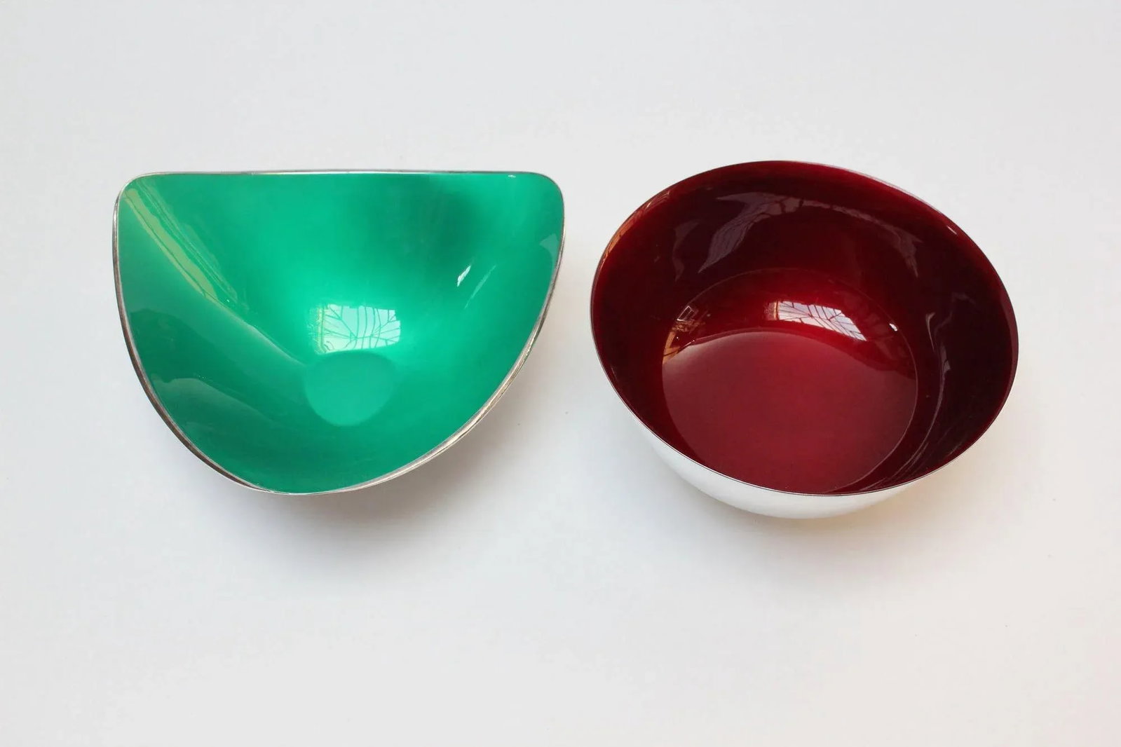 Set of Two Mid-Century Reed and Barton "Color Clad" Green and Ruby Red Silver-Plated Bowls - 13