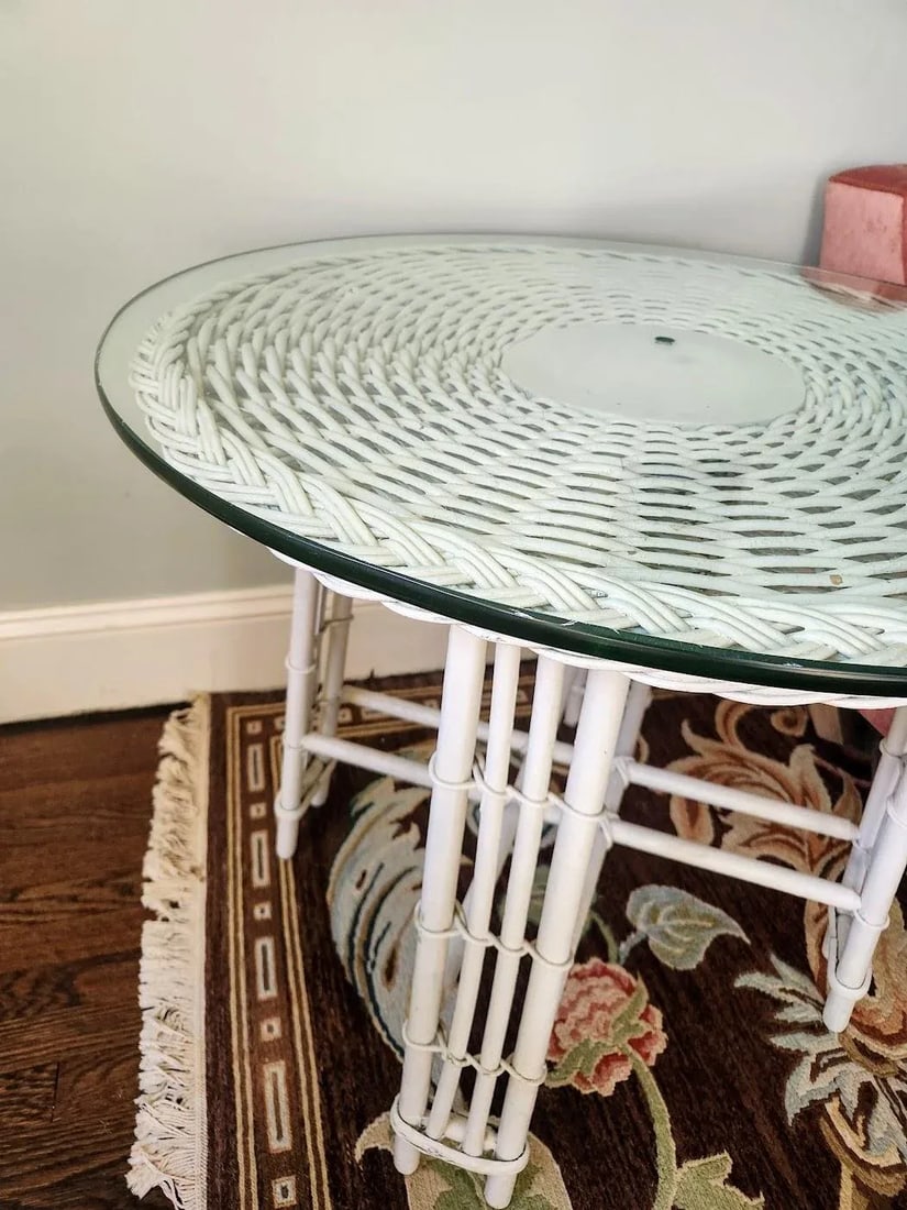 Mid 20th Century Vintage White Woven Wicker and Bamboo Side Table With Glass Top - 3