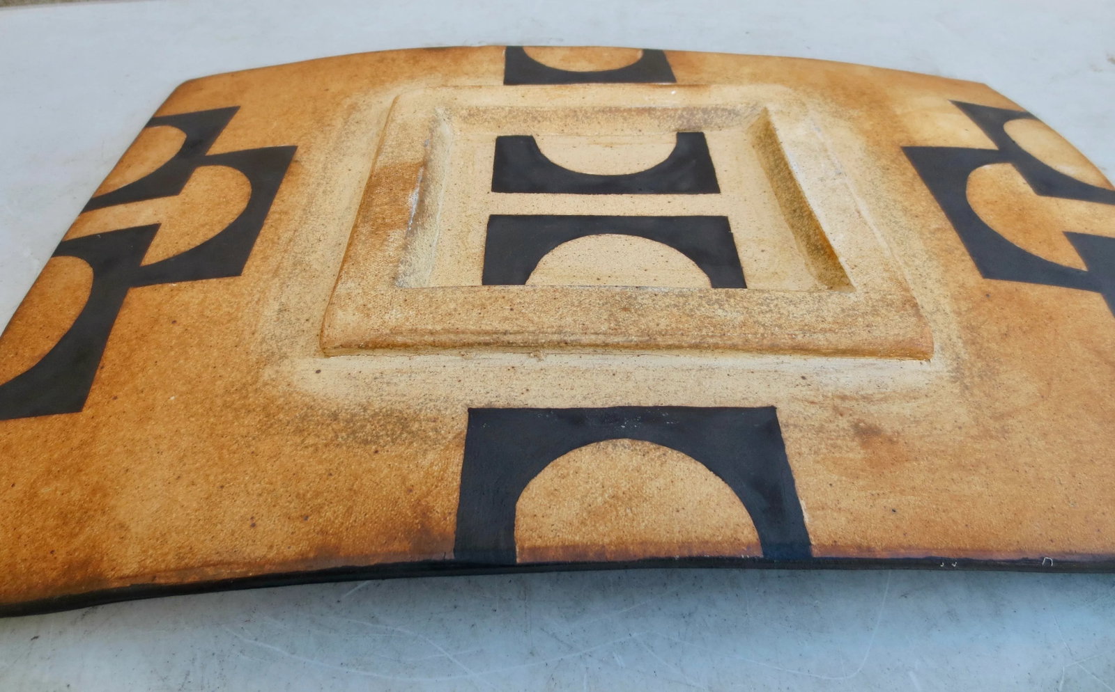 Berey Pealing Modern Stoneware Table Center Piece - 6