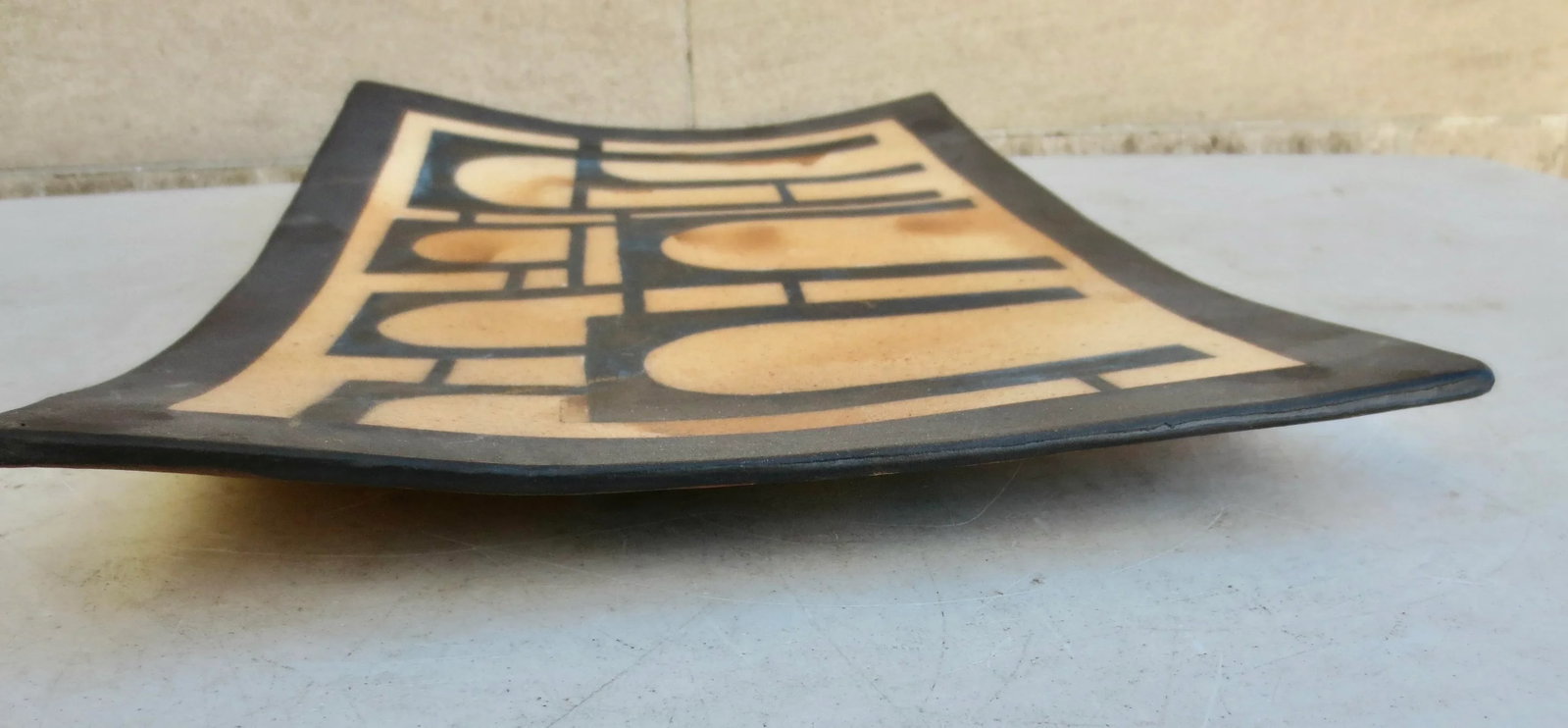Berey Pealing Modern Stoneware Table Center Piece - 7