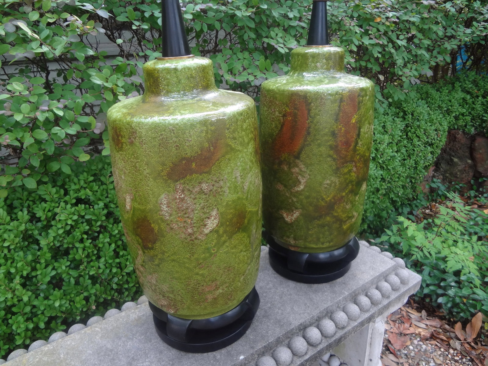 Pair of Hollywood Regency Lamps Attributed to James Mont - 3