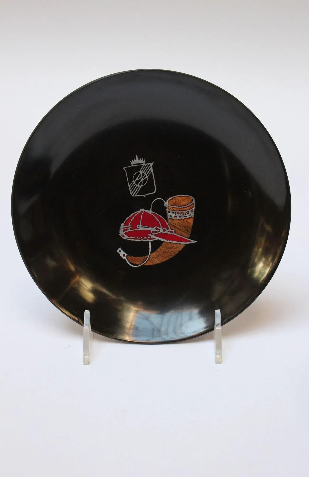 Set of Four Mid-Century Black Resin Inlaid Couroc Hunting Motif Plates - 4