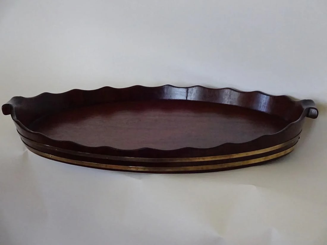 George III Oval Mahogany Tray With Fluted Edge - 2