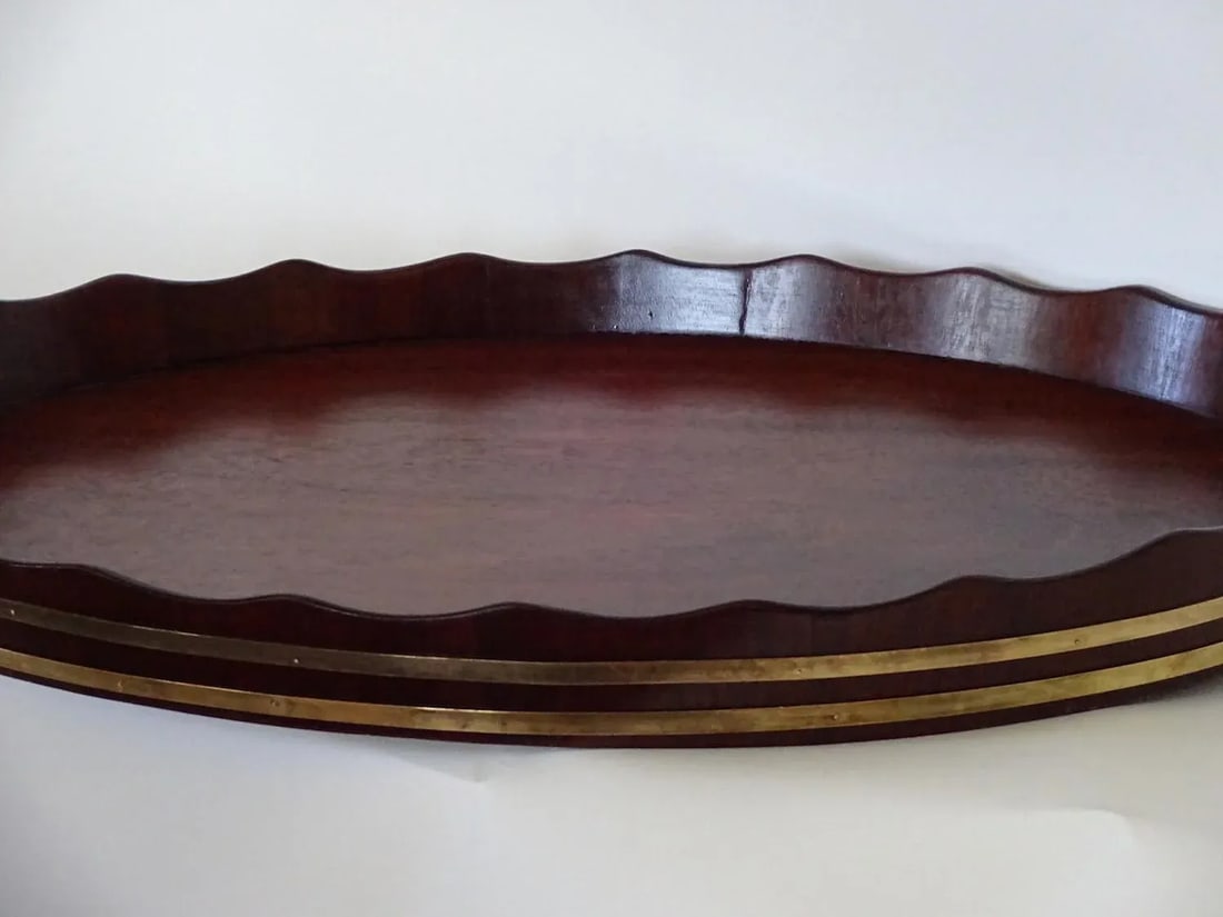George III Oval Mahogany Tray With Fluted Edge - 3