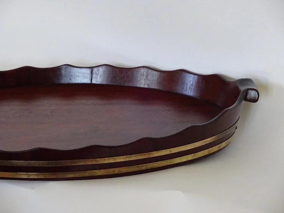 George III Oval Mahogany Tray With Fluted Edge - 5