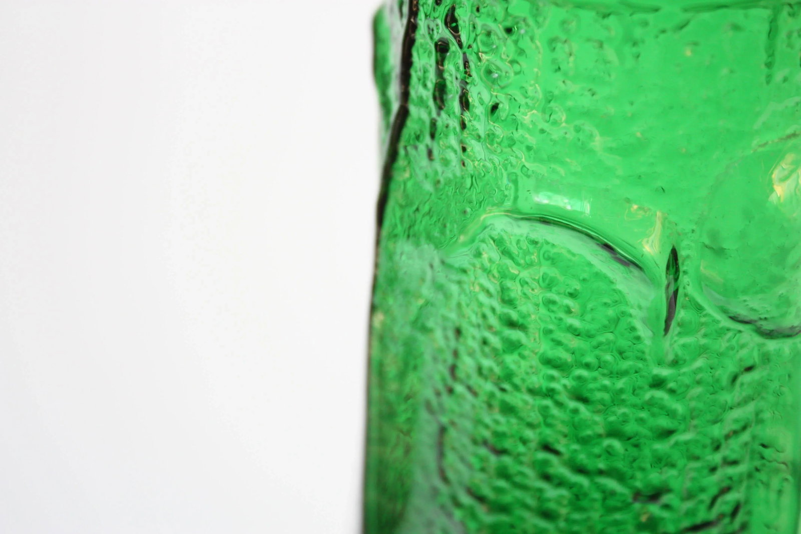 Stelvia Emerald Blown-Glass 'Antiqua' Vase designed by Wayne Husted - 3