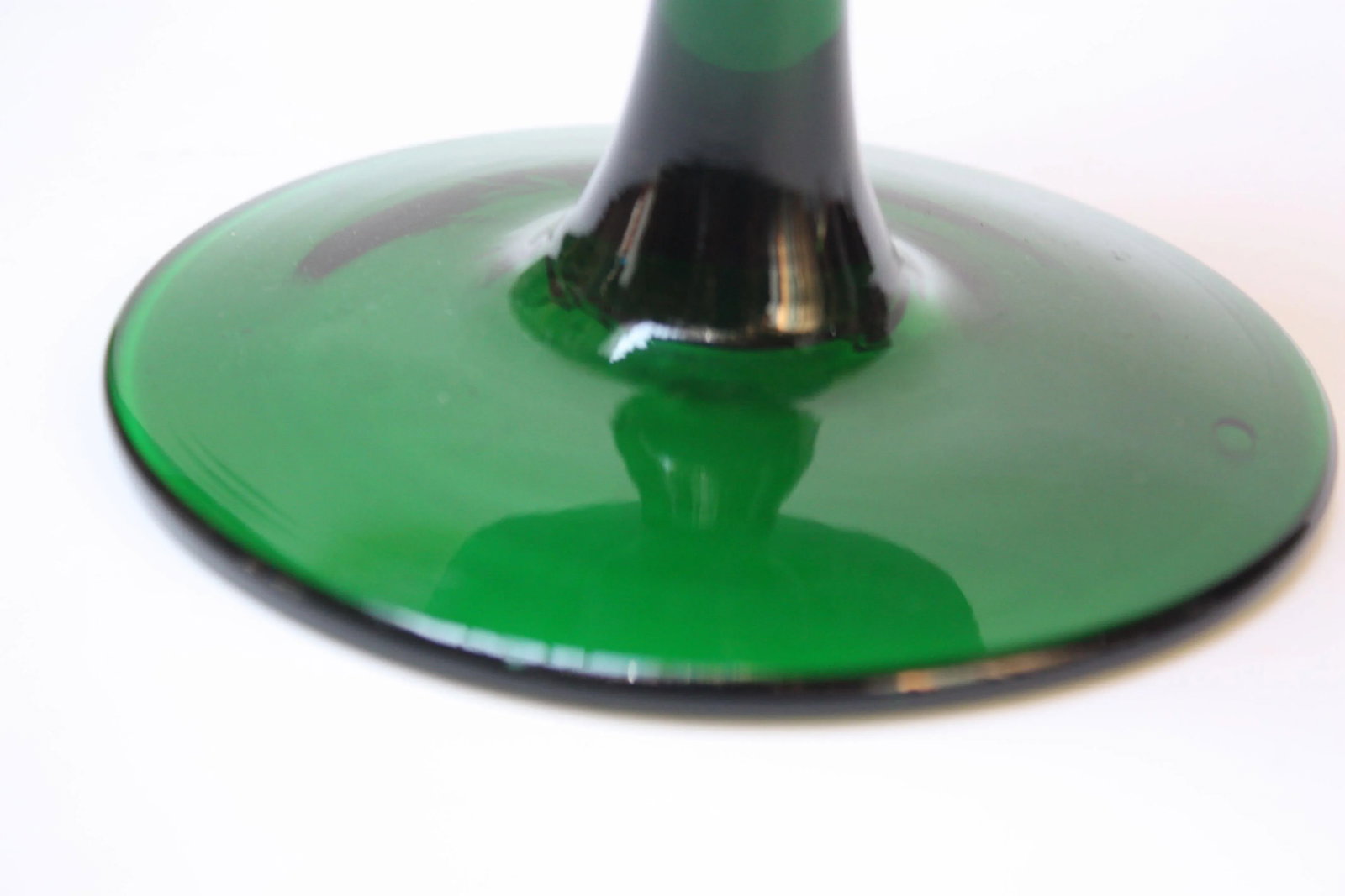 Stelvia Emerald Blown-Glass 'Antiqua' Vase designed by Wayne Husted - 6