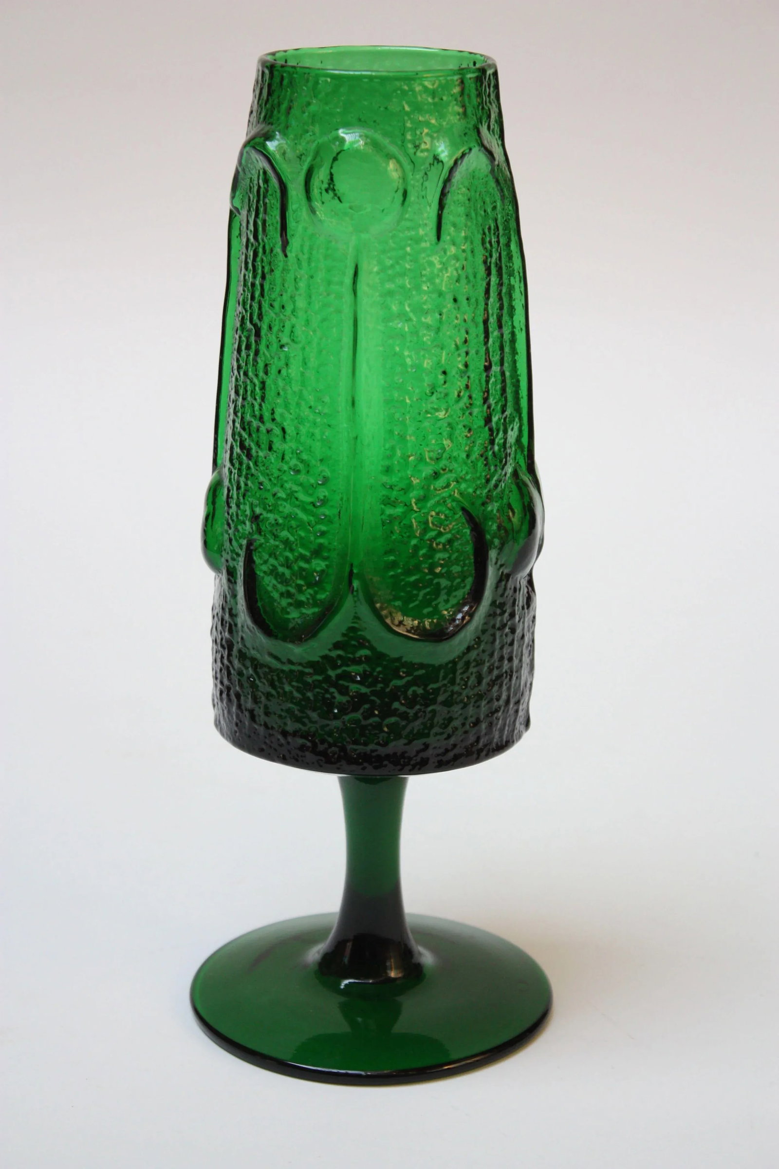 Stelvia Emerald Blown-Glass 'Antiqua' Vase designed by Wayne Husted - 8