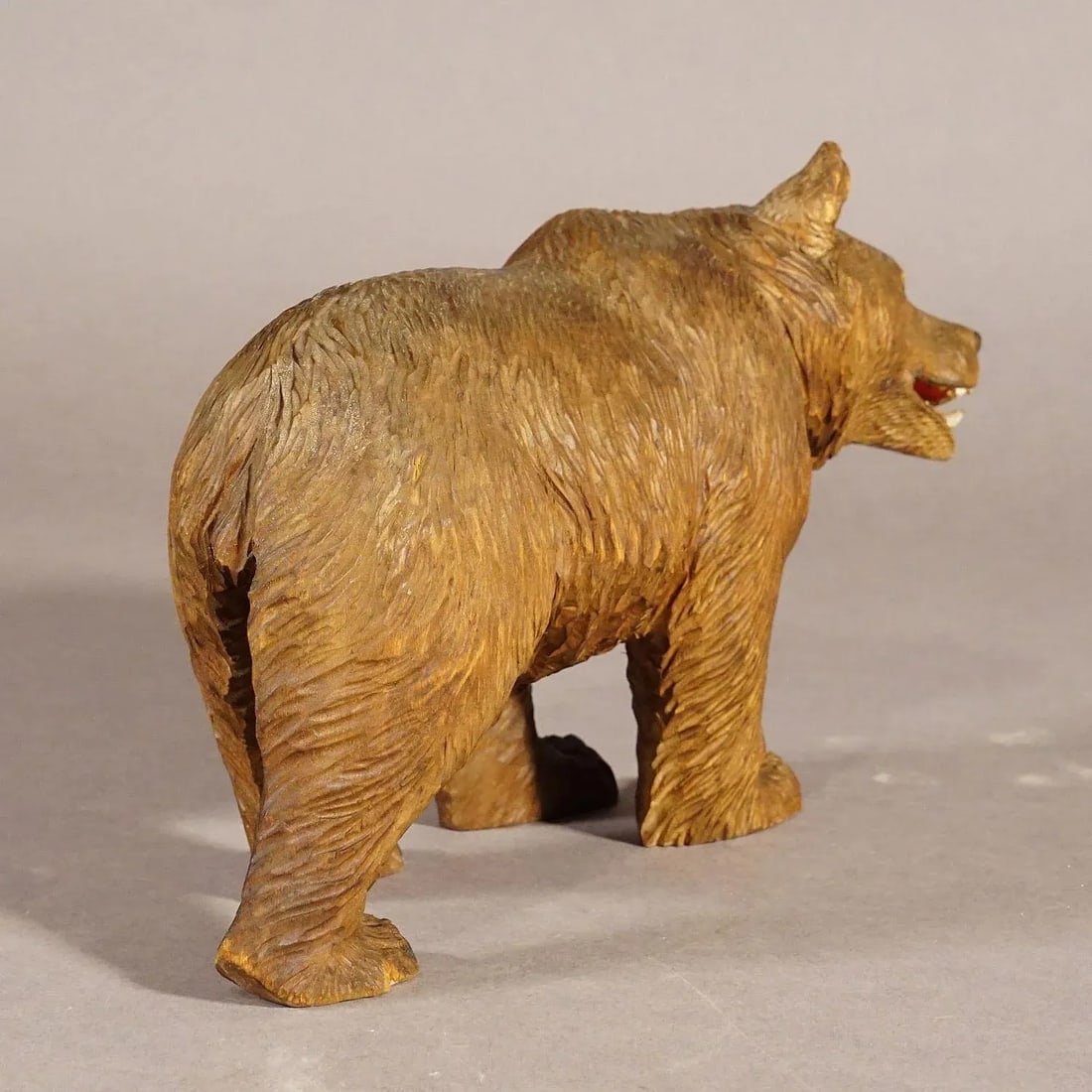 Wooden Statue of a Walking Bear Handcarved in Switzerland Ca.1930s - 4